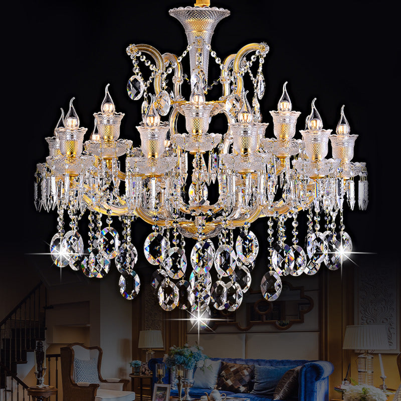 Lustre classique à branches et décors en cristal