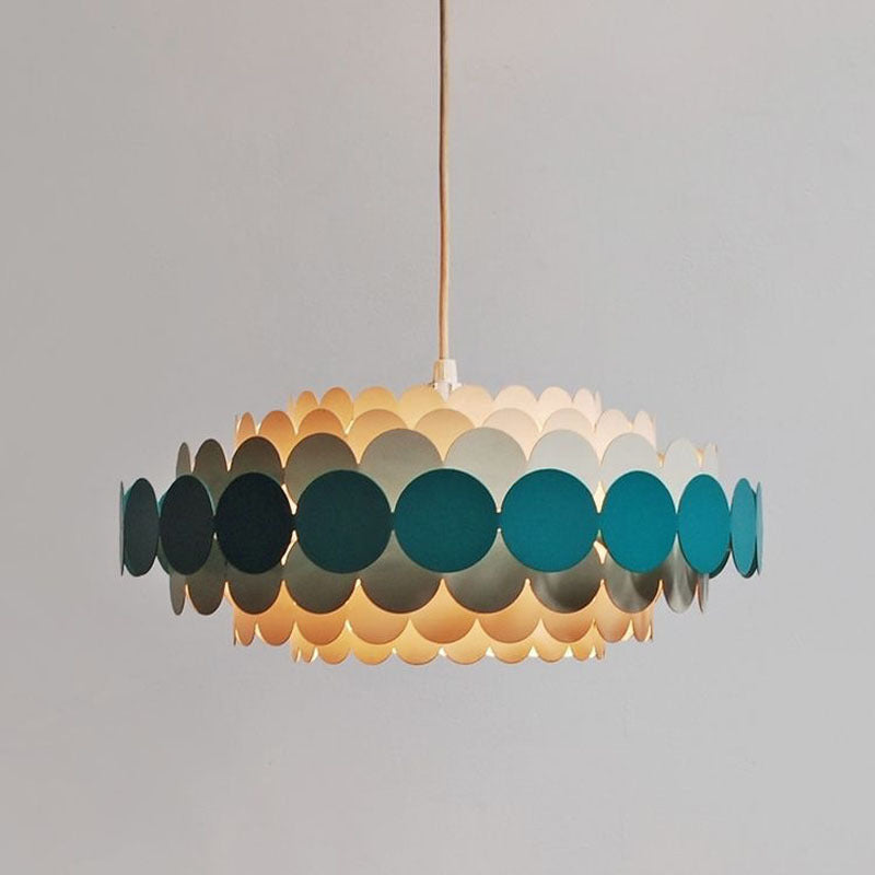 Lustre à pétales pour chambre