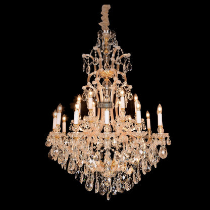 Lustre classique à branches et décors en cristal